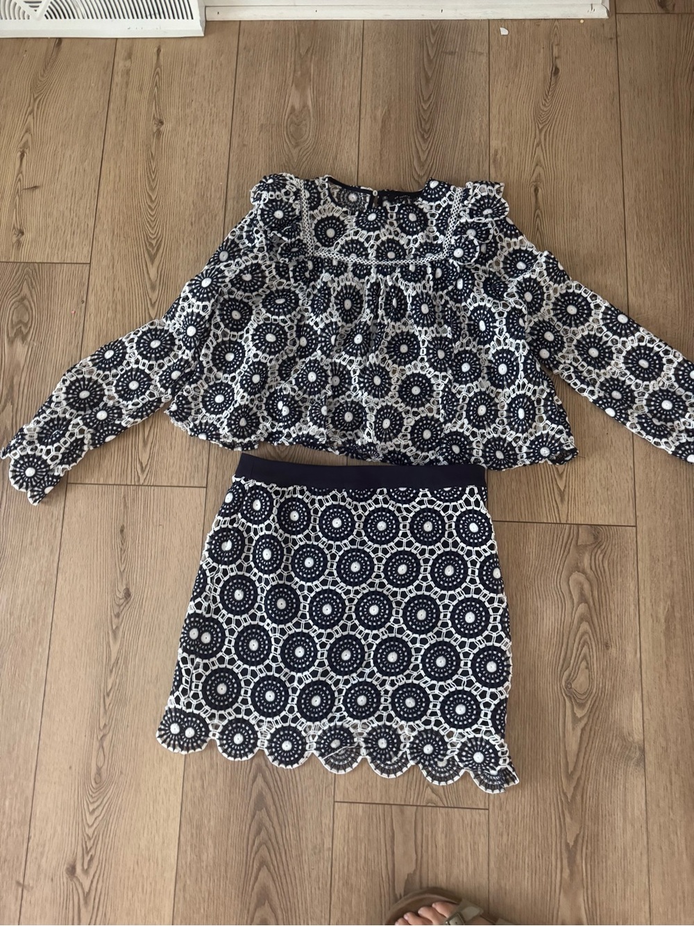 En Saison Navy and White Crochet-Pattern Skirt Set